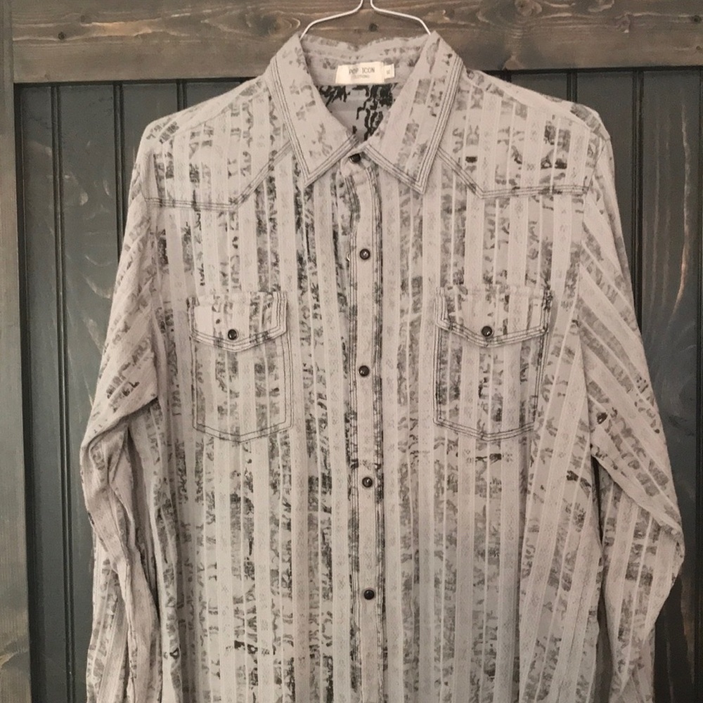 Pop Icon casual button-down shirt
